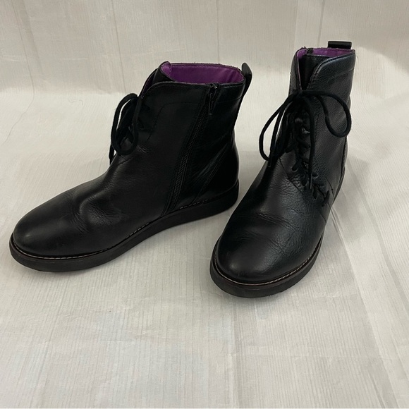 Bionica Shoes - BIONICA Women’s Corset II Purple & Black Lace Up Ankle Booties Size 7.5